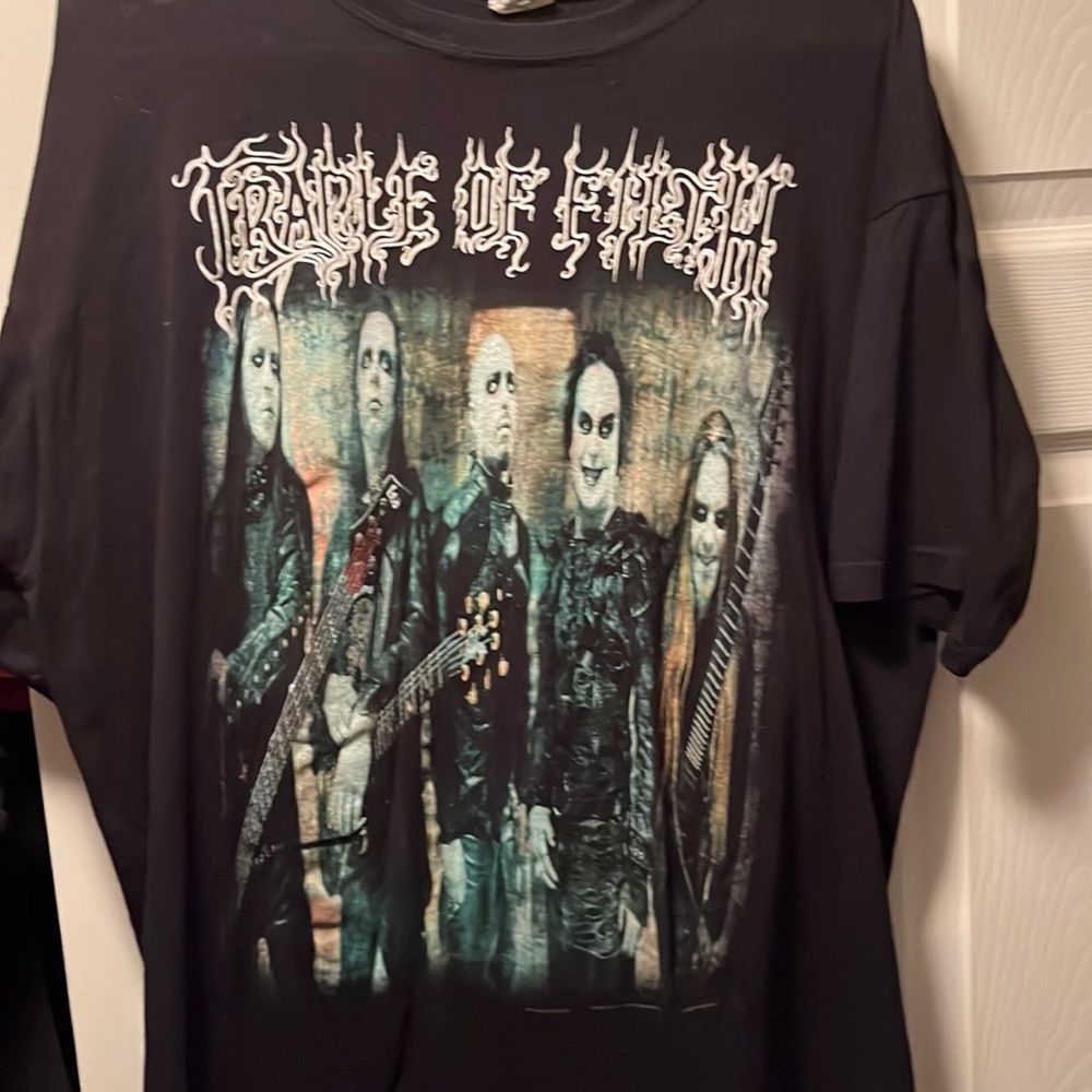 Super sick vintage, Cradle of Filth shirt